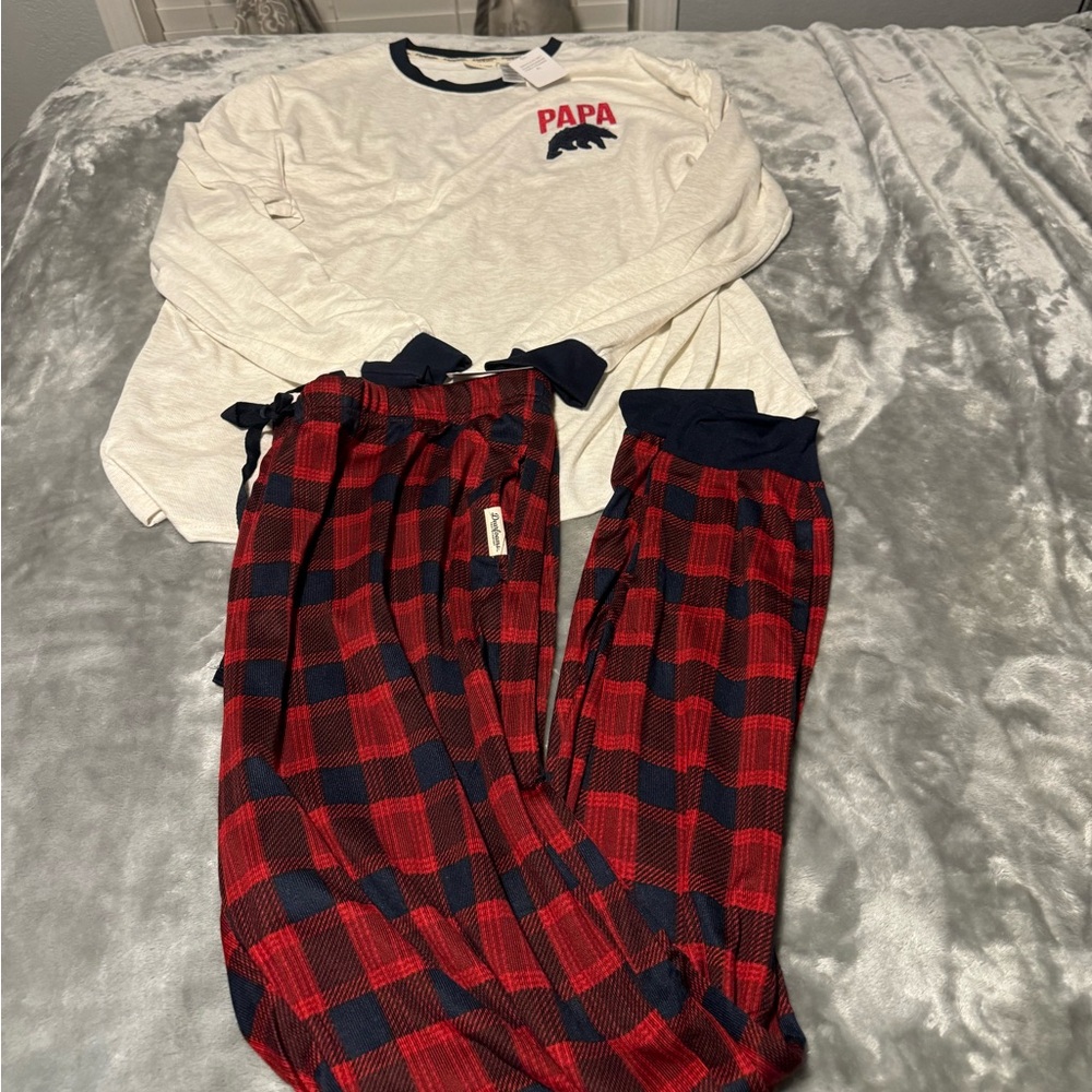 Dearfoams Men’s Pajama Set - Cream and Red Plaid